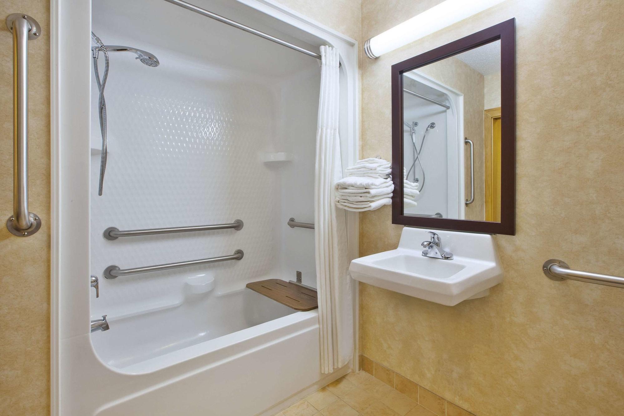 Quality Inn Marshall Near I-69 Dış mekan fotoğraf