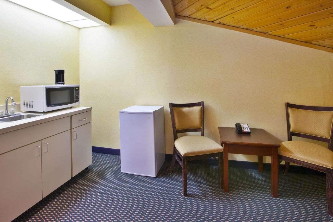 Quality Inn Marshall Near I-69 Dış mekan fotoğraf